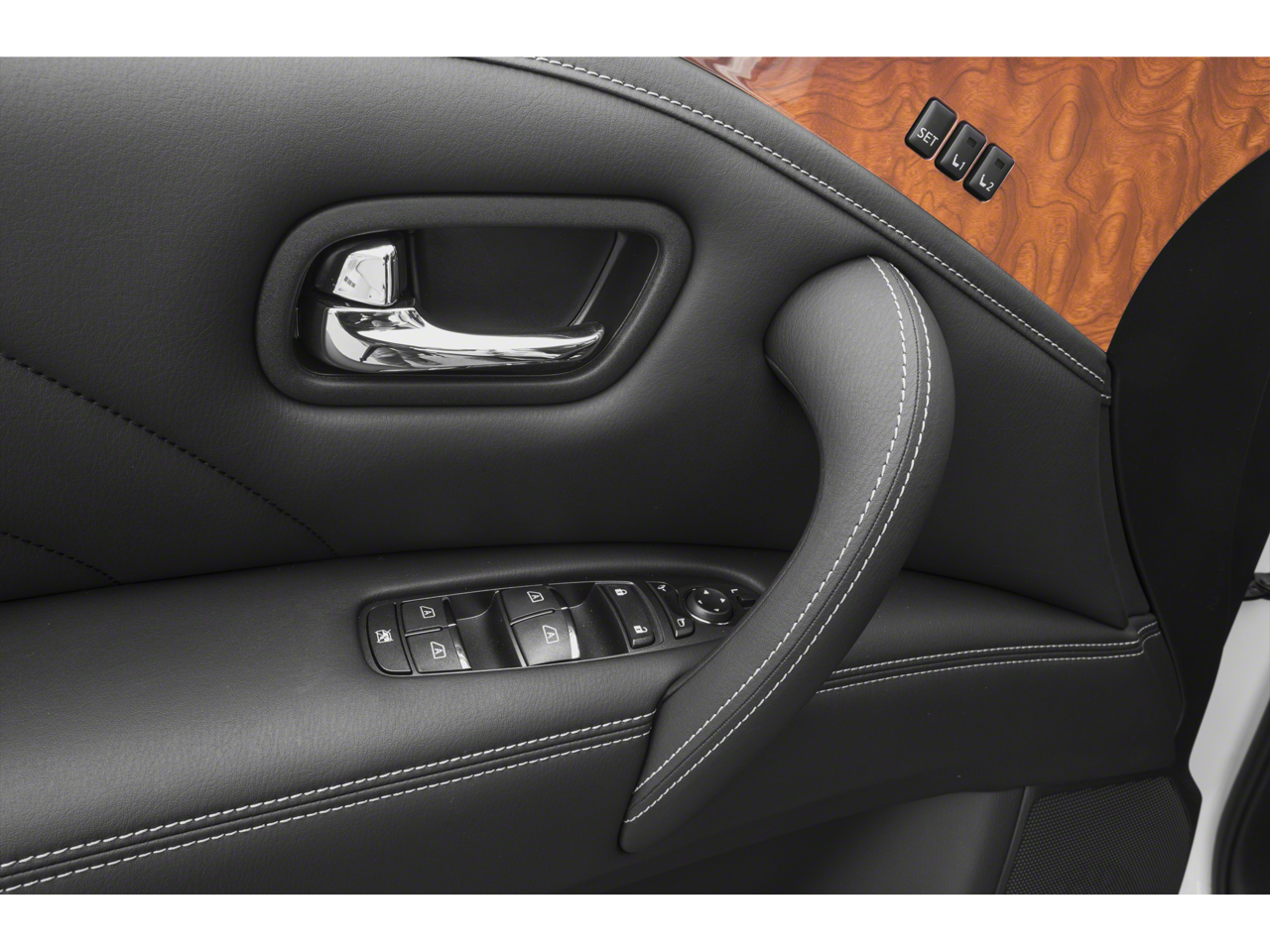 2015 INFINITI QX80 Base