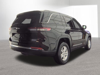 2023 Jeep Grand Cherokee Laredo 4WD