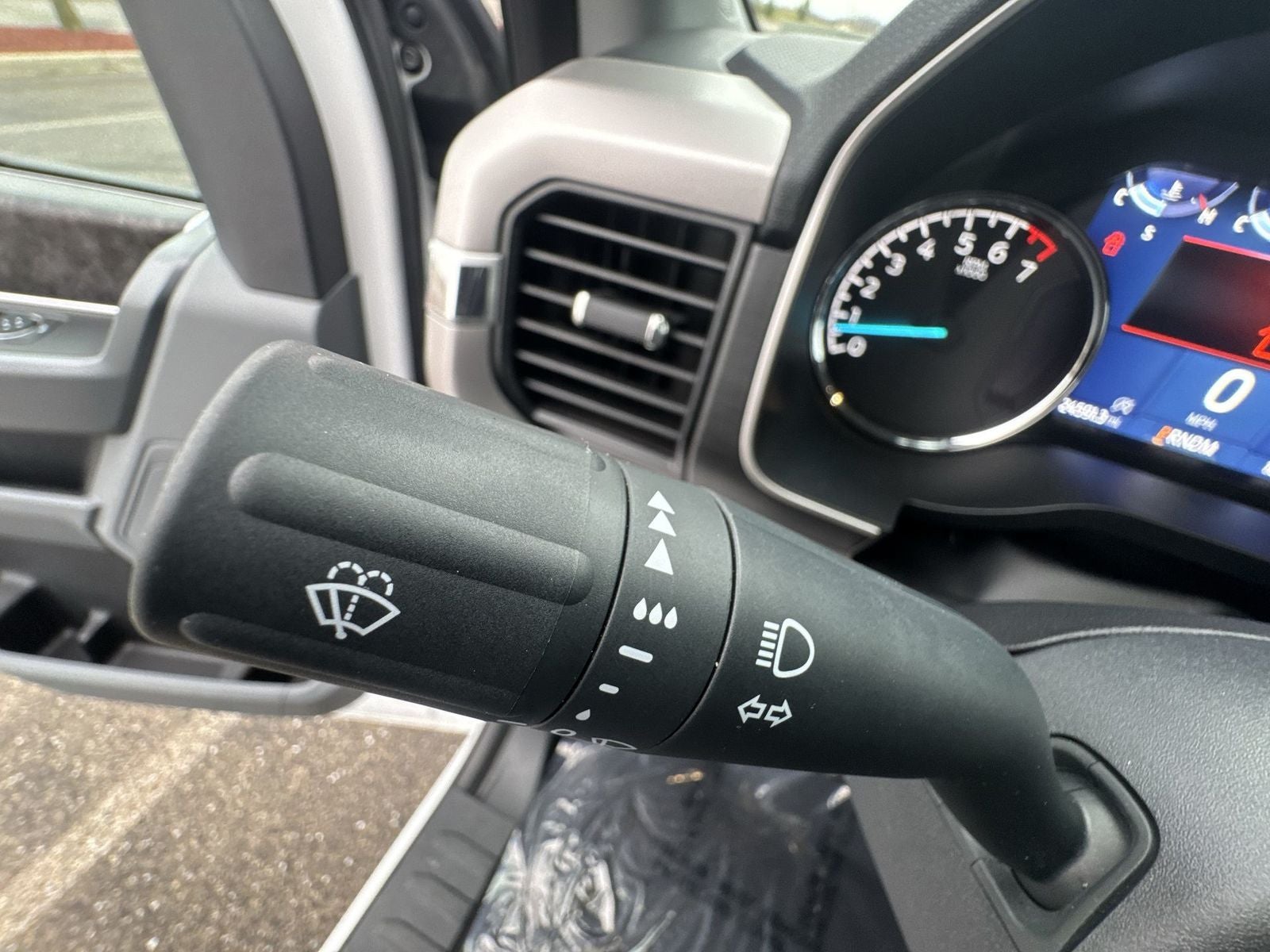 2023 Ford F-150 XLT FX4