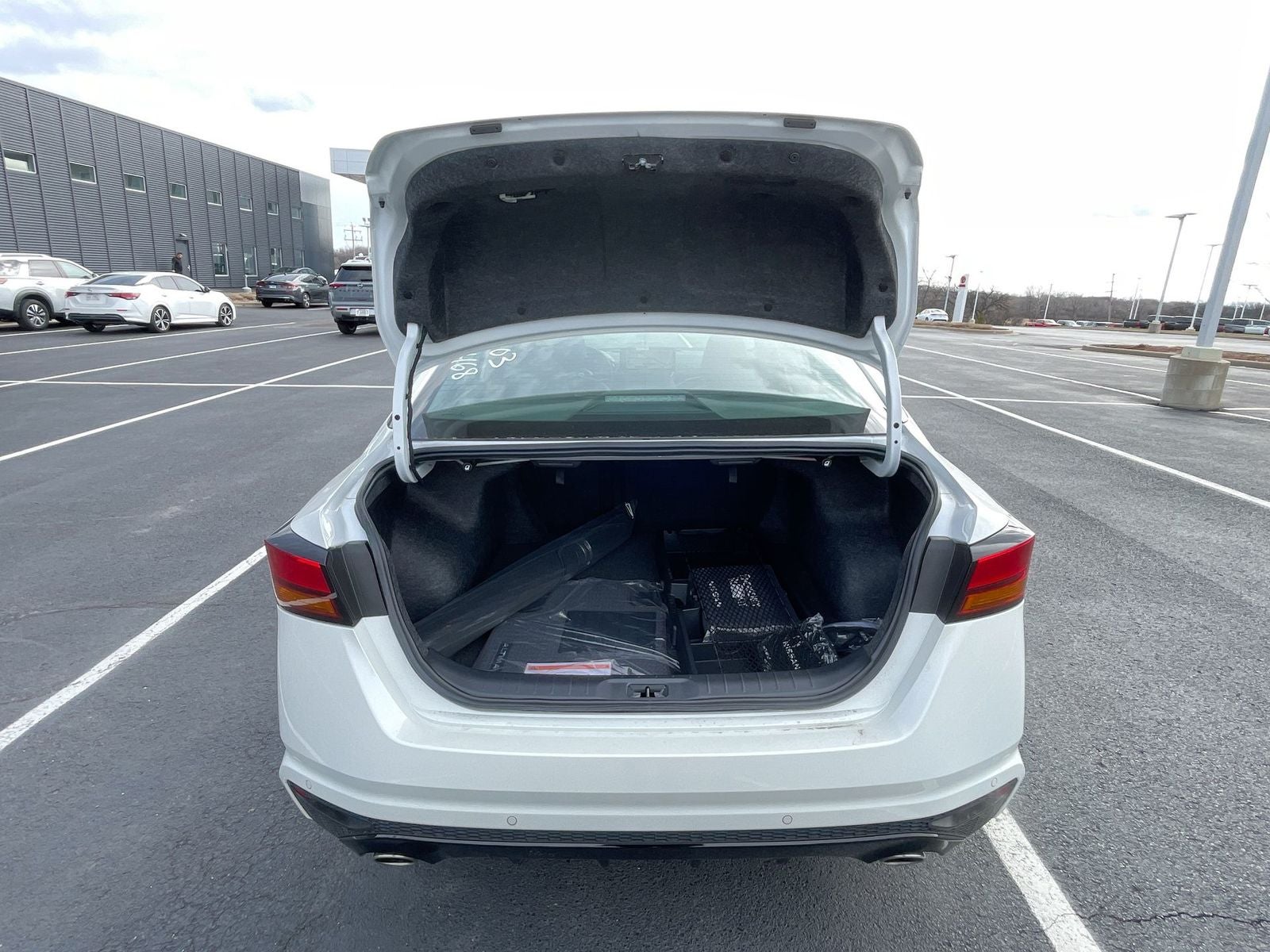 2024 Nissan Altima 2.0 SR