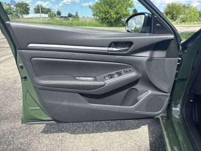 2026 Nissan Altima 2.5 SR AWD Premium Package