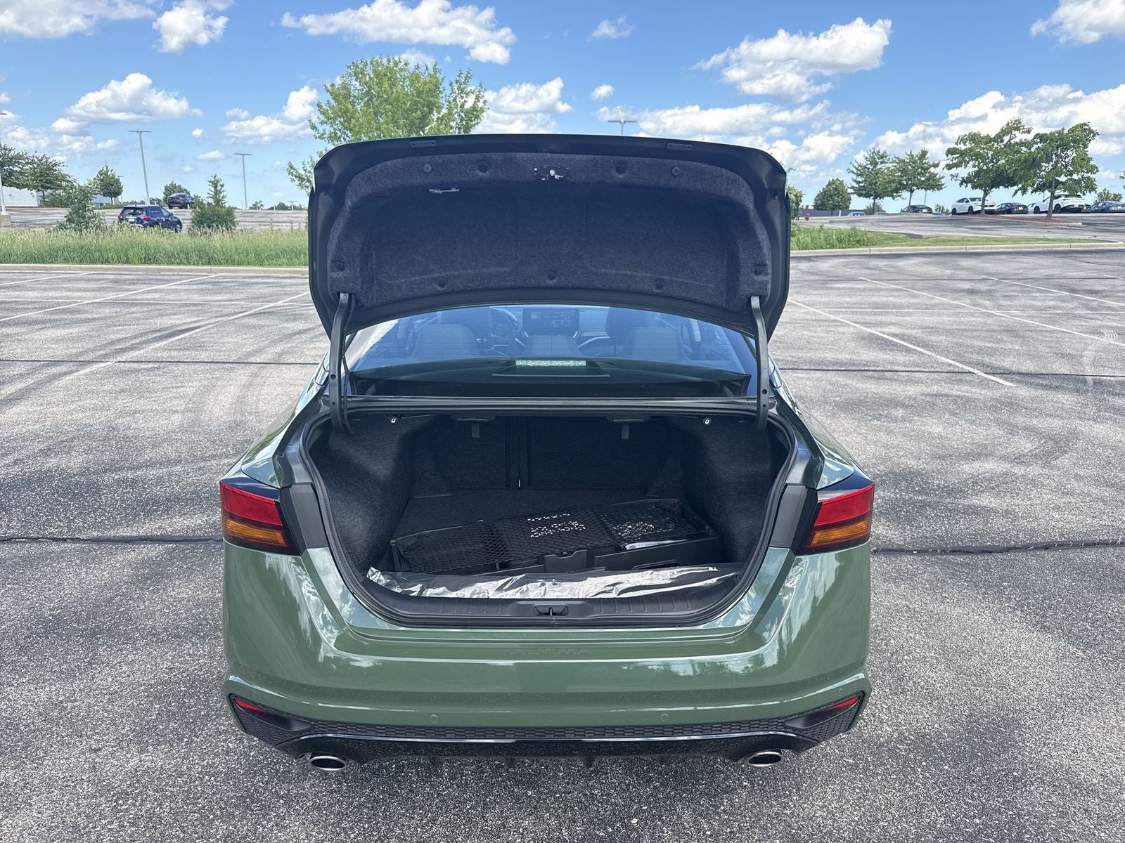 2026 Nissan Altima 2.5 SR AWD Premium Package
