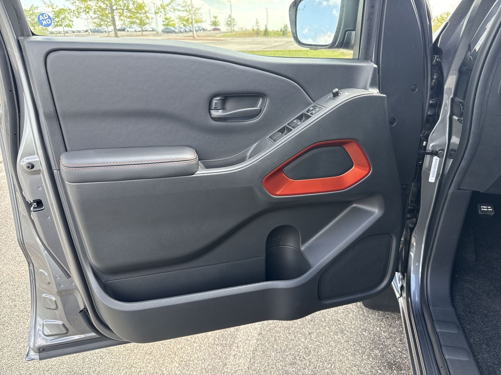 2026 Nissan Frontier PRO-4X Convenience Package