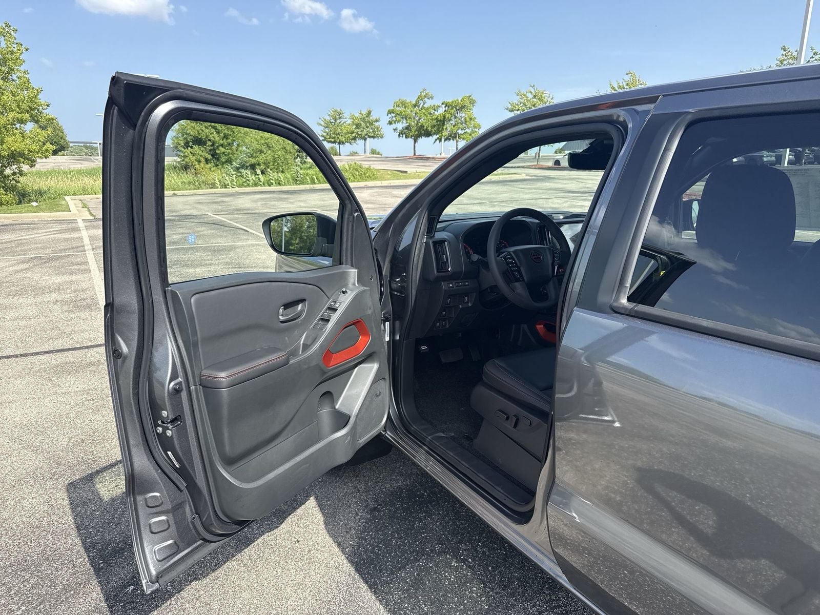 2026 Nissan Frontier PRO-4X Premium Package