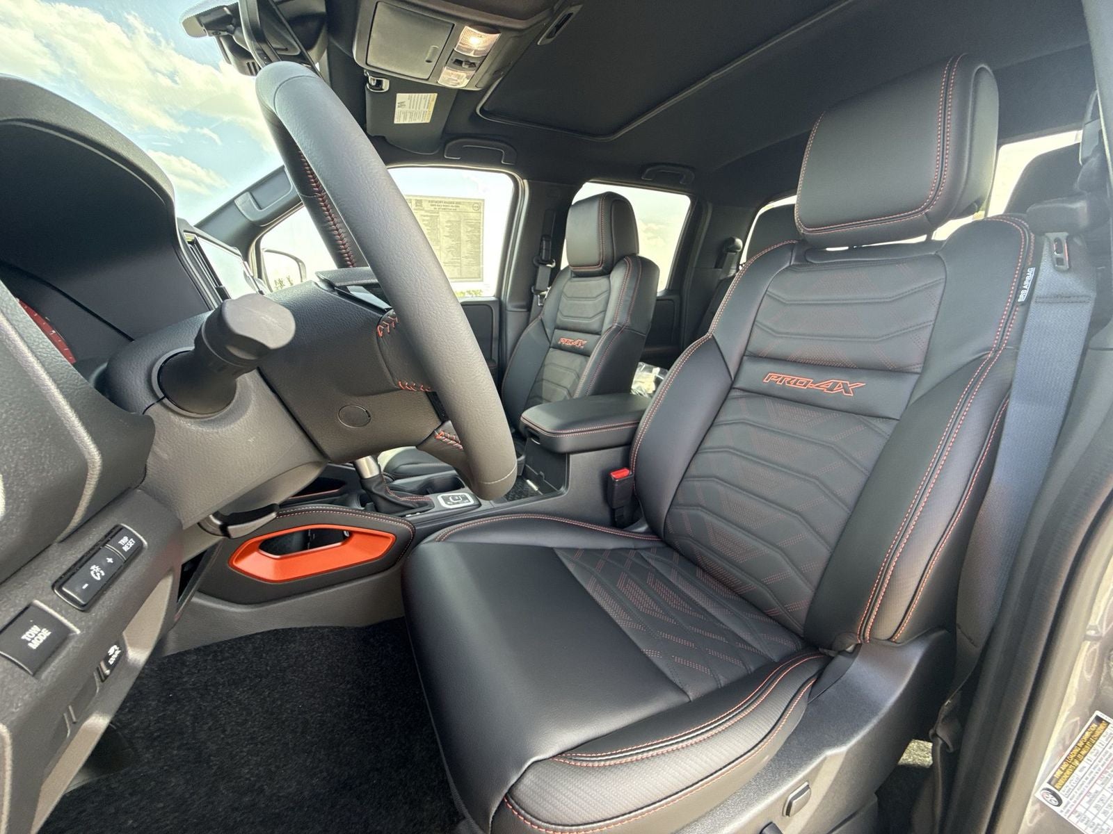 2026 Nissan Frontier PRO-4X Premium Package
