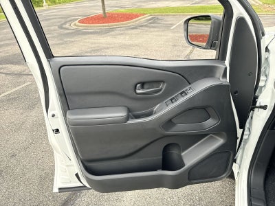 2025 Nissan Frontier S