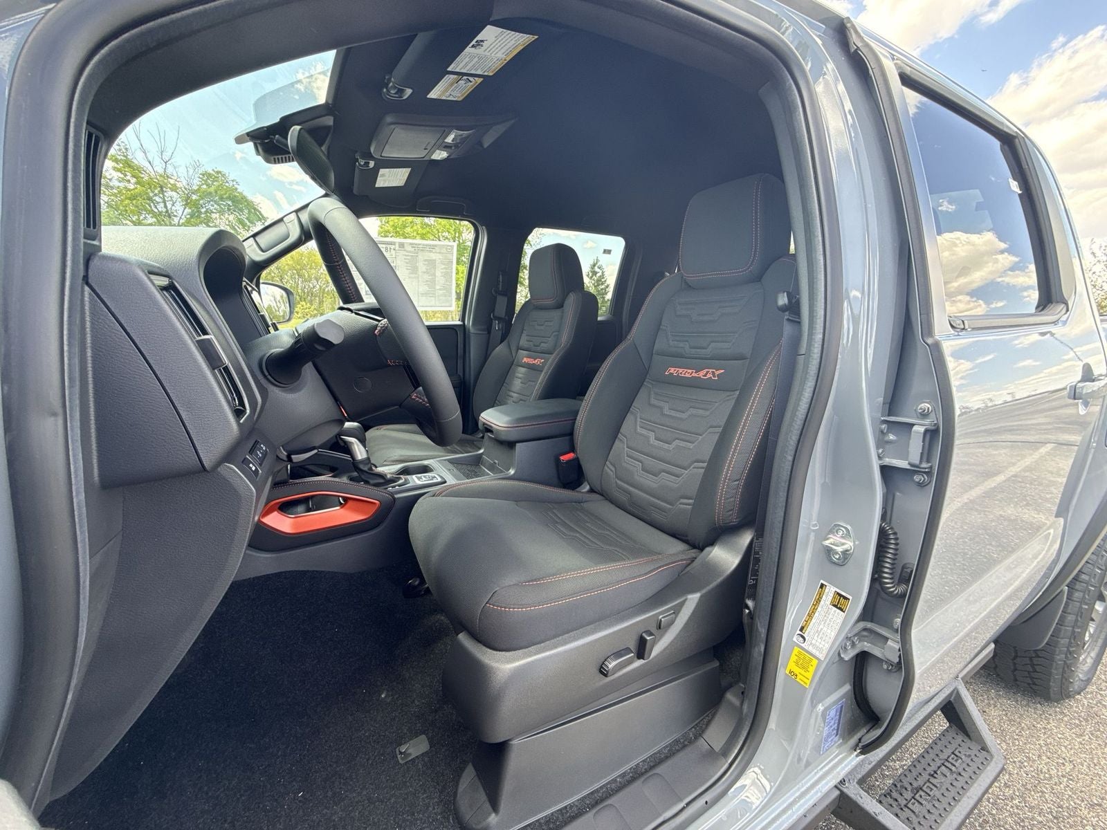 2026 Nissan Frontier PRO-4X Convenience Package