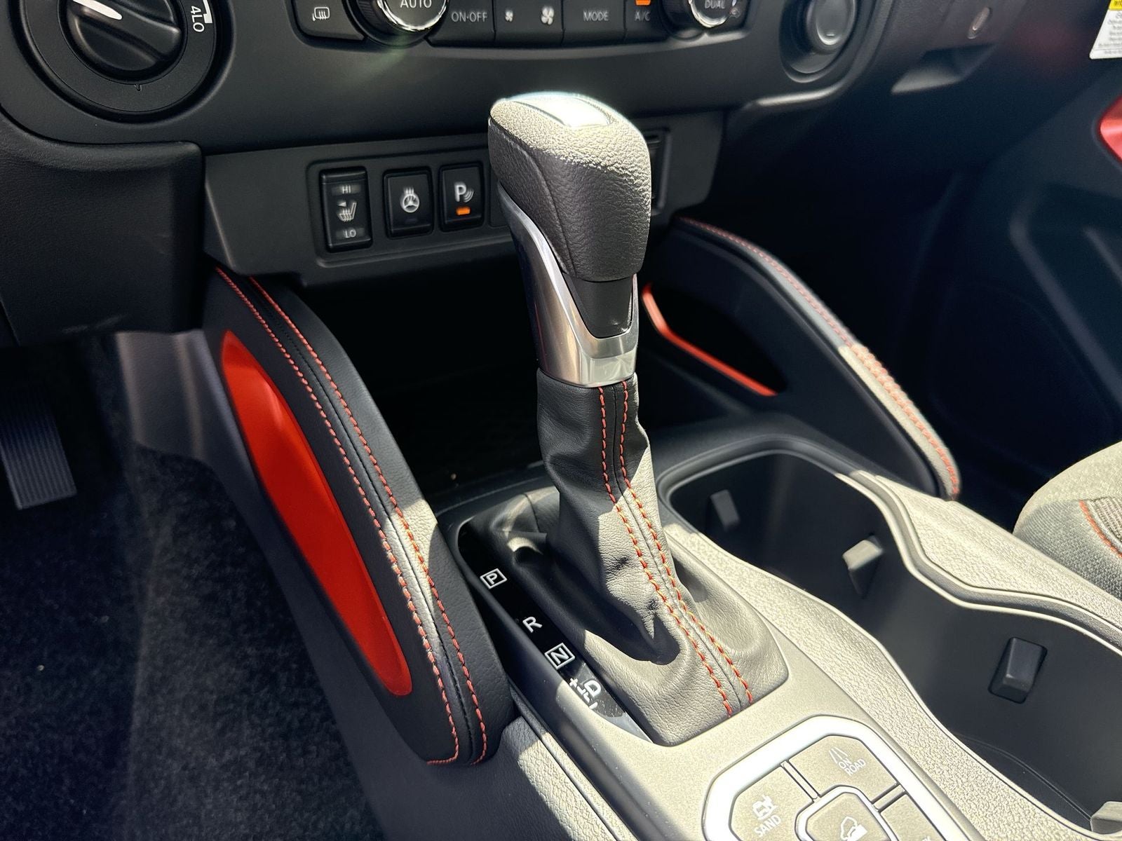 2026 Nissan Frontier PRO-4X Convenience Package