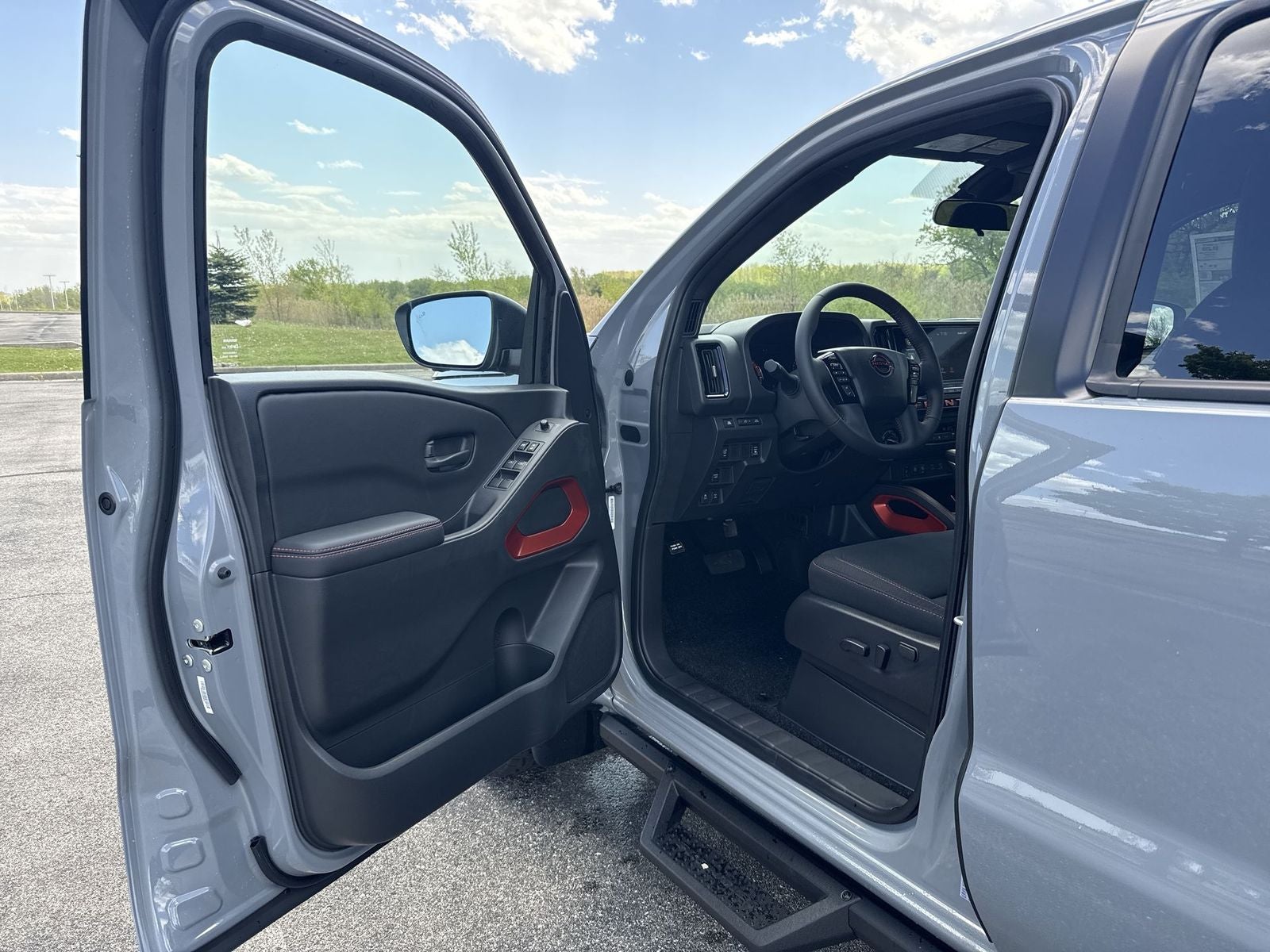 2026 Nissan Frontier PRO-4X Convenience Package