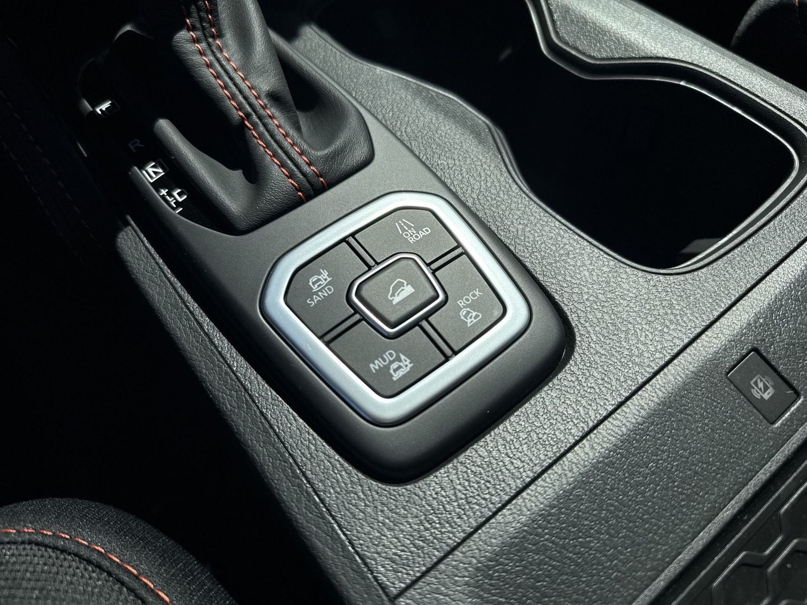 2026 Nissan Frontier PRO-4X Convenience Package