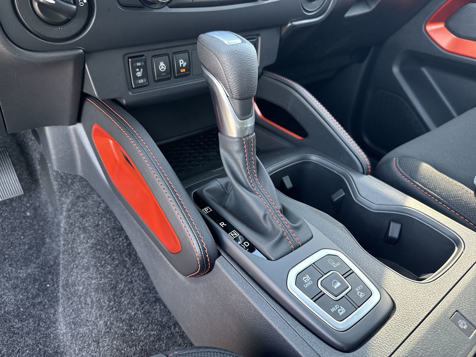 2026 Nissan Frontier PRO-4X Convenience Package