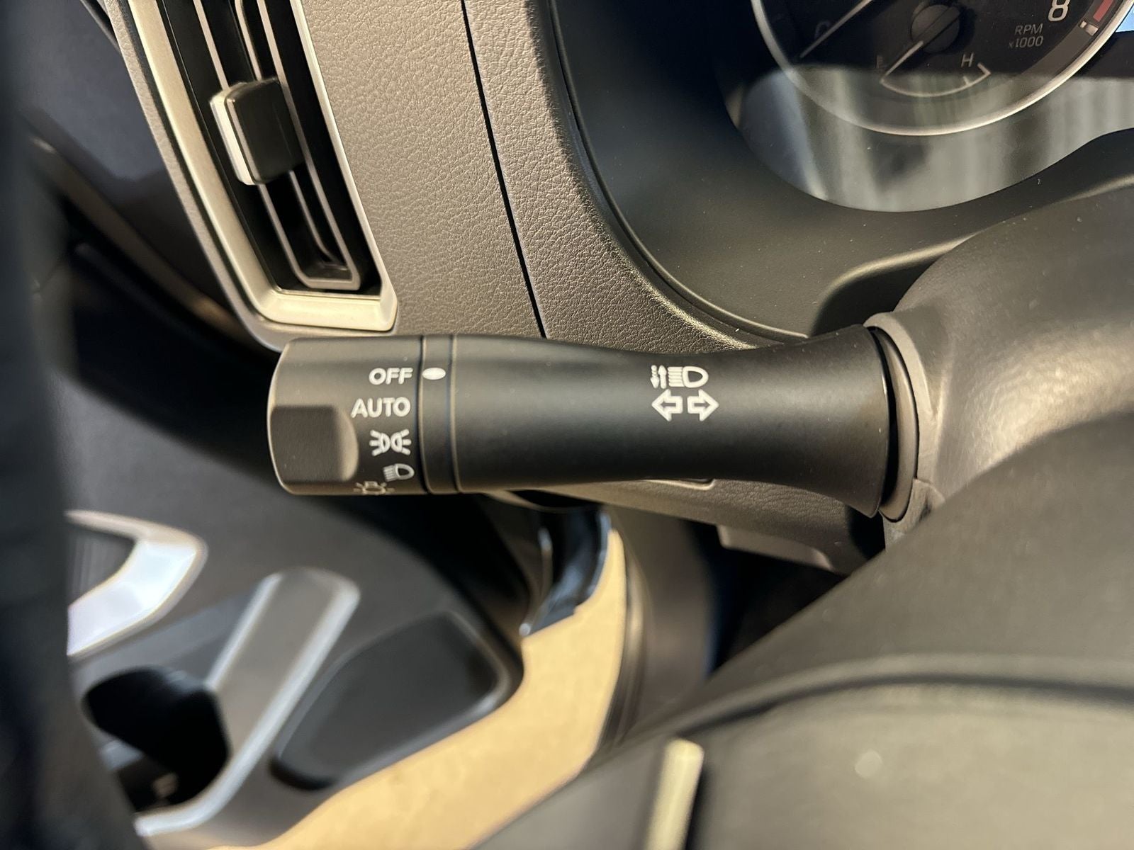 2026 Nissan Frontier SV Convenience Package