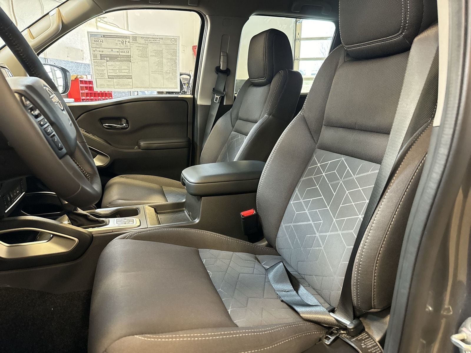 2026 Nissan Frontier SV Convenience Package