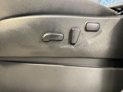 2026 Nissan Frontier SV Convenience Package