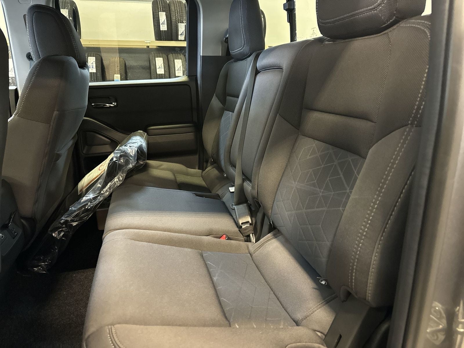 2026 Nissan Frontier SV Convenience Package