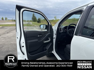2026 Nissan Frontier SV Convenience Package