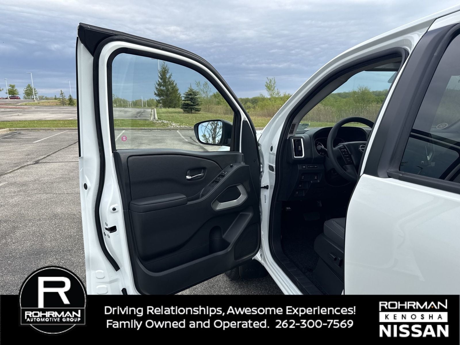 2026 Nissan Frontier SV Convenience Package
