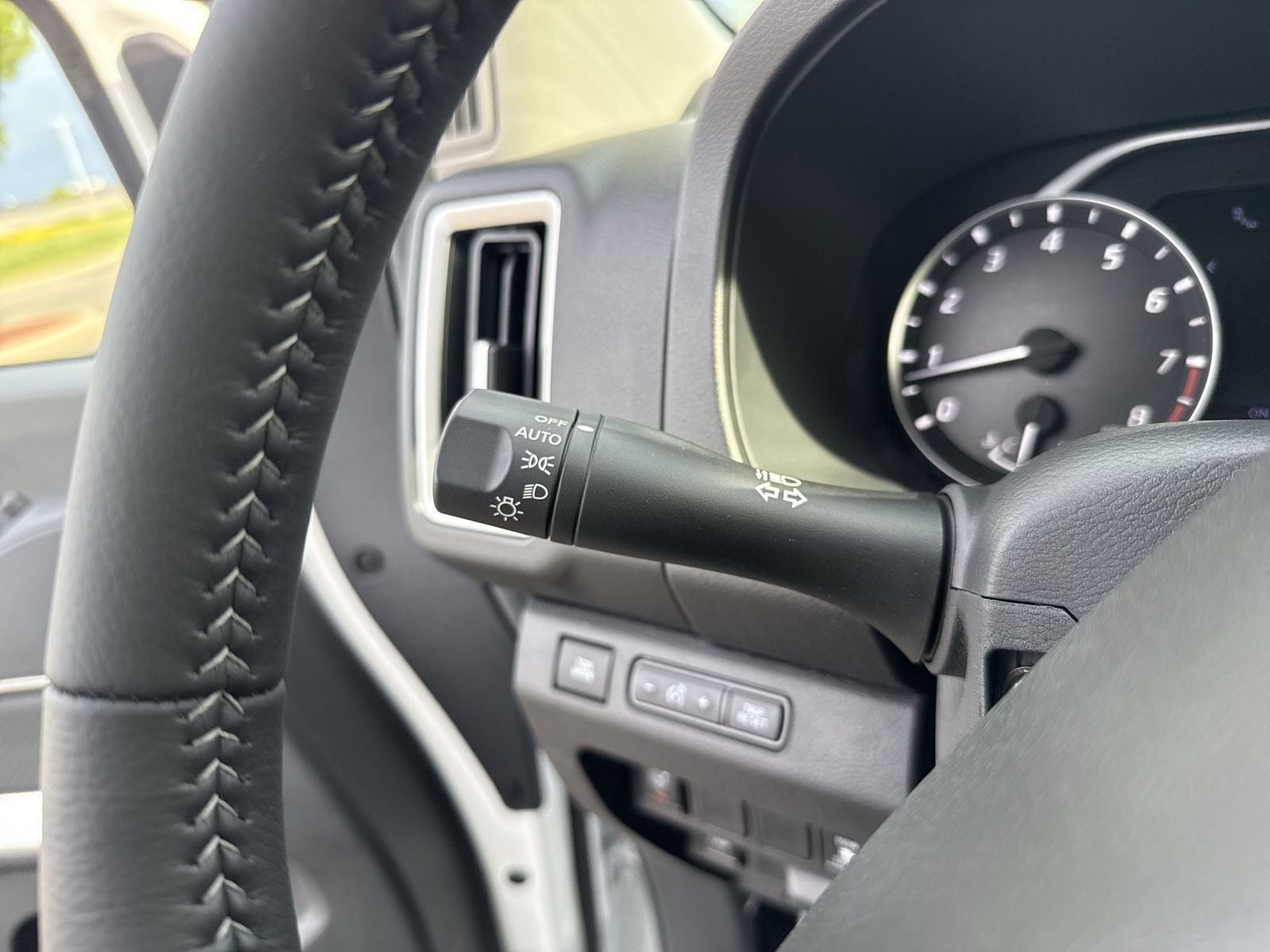 2026 Nissan Frontier SV Convenience Package