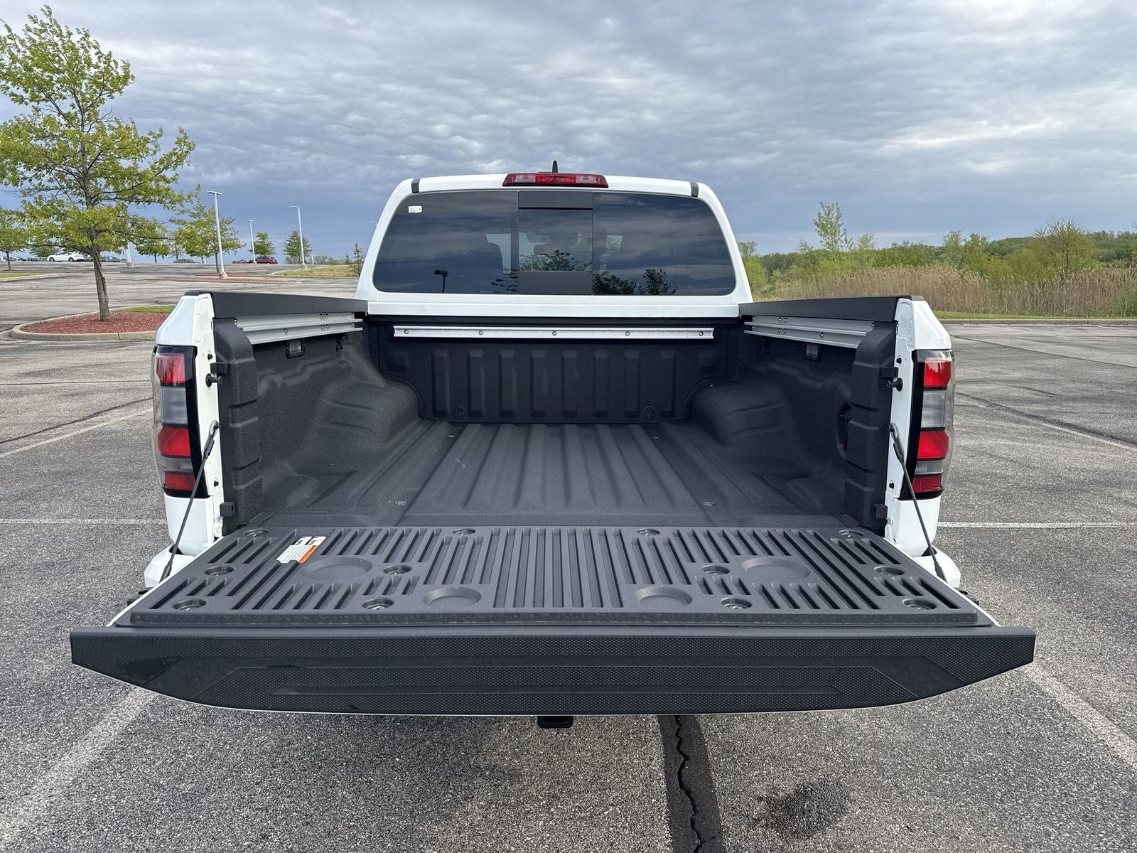 2026 Nissan Frontier SV Convenience Package