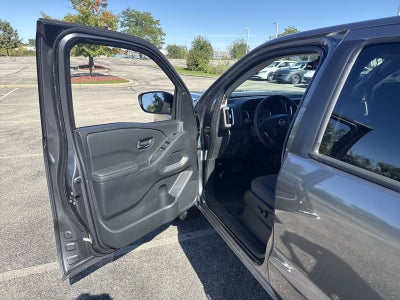 2027 Nissan Frontier SV