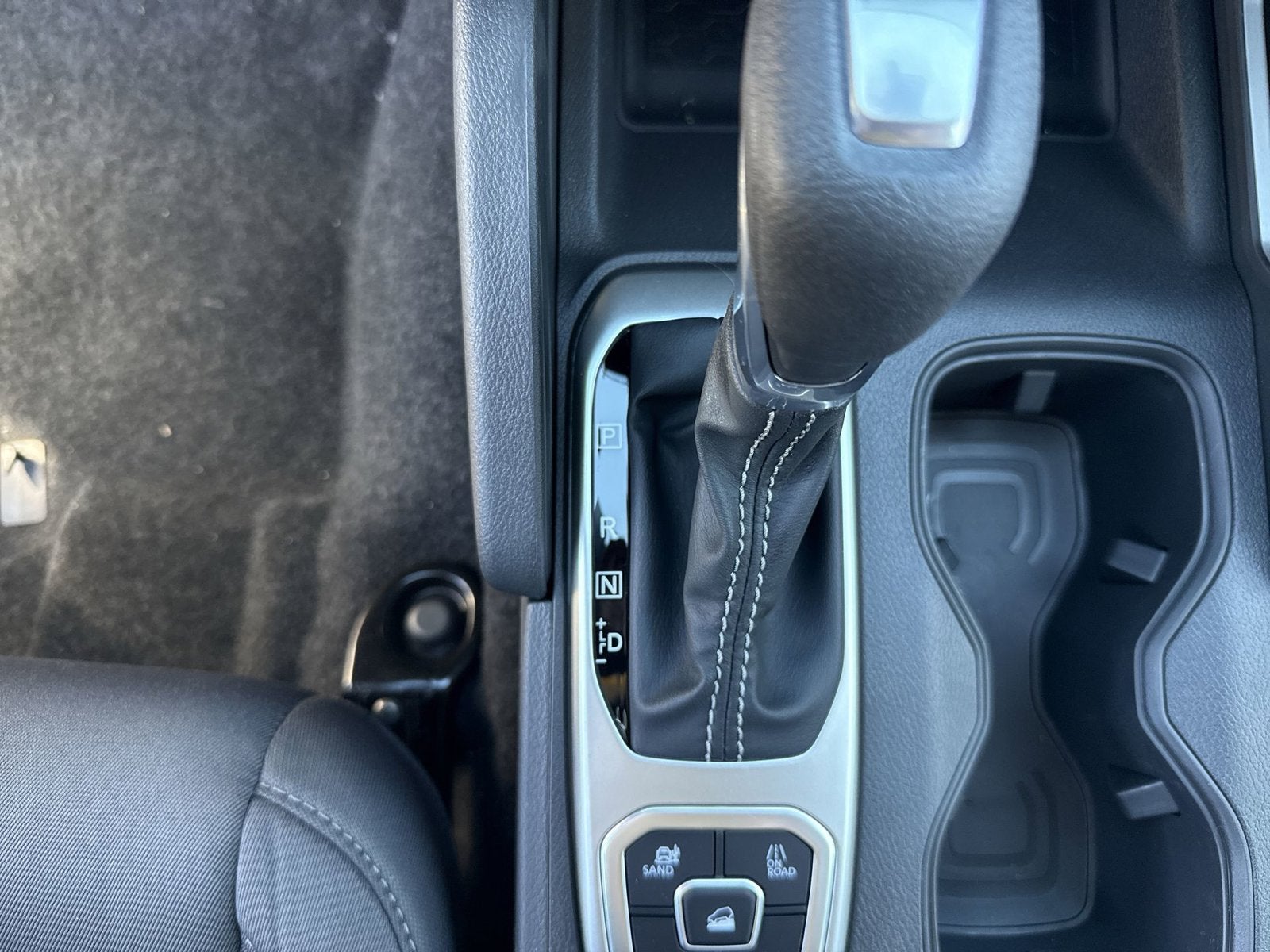 2027 Nissan Frontier SV