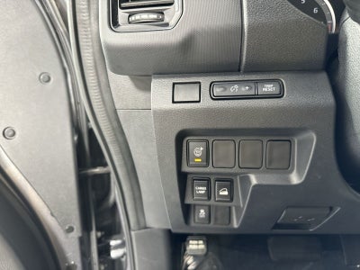 2023 Nissan Frontier SV Midnight Edition Package