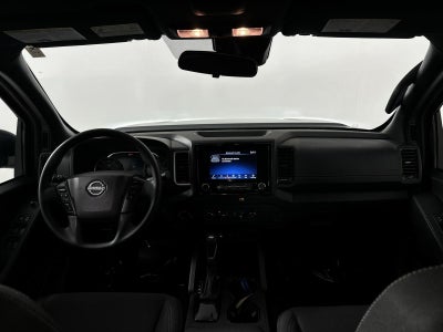 2023 Nissan Frontier SV Midnight Edition Package