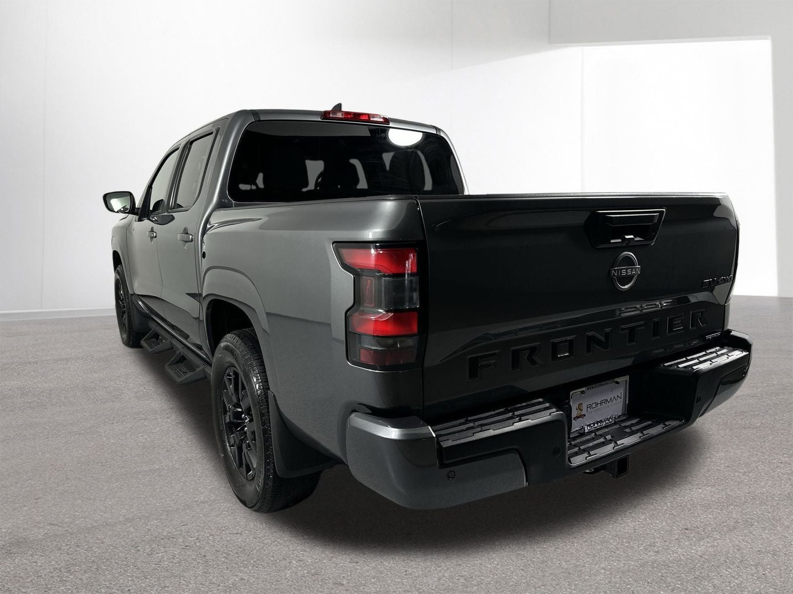 2023 Nissan Frontier SV Midnight Edition Package