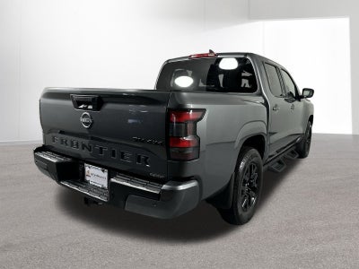 2023 Nissan Frontier SV Midnight Edition Package