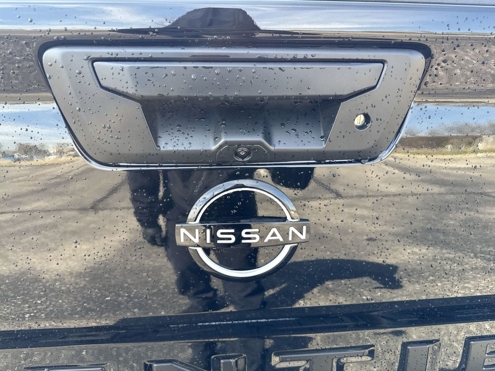 2026 Nissan Frontier SV Dark Armor Package