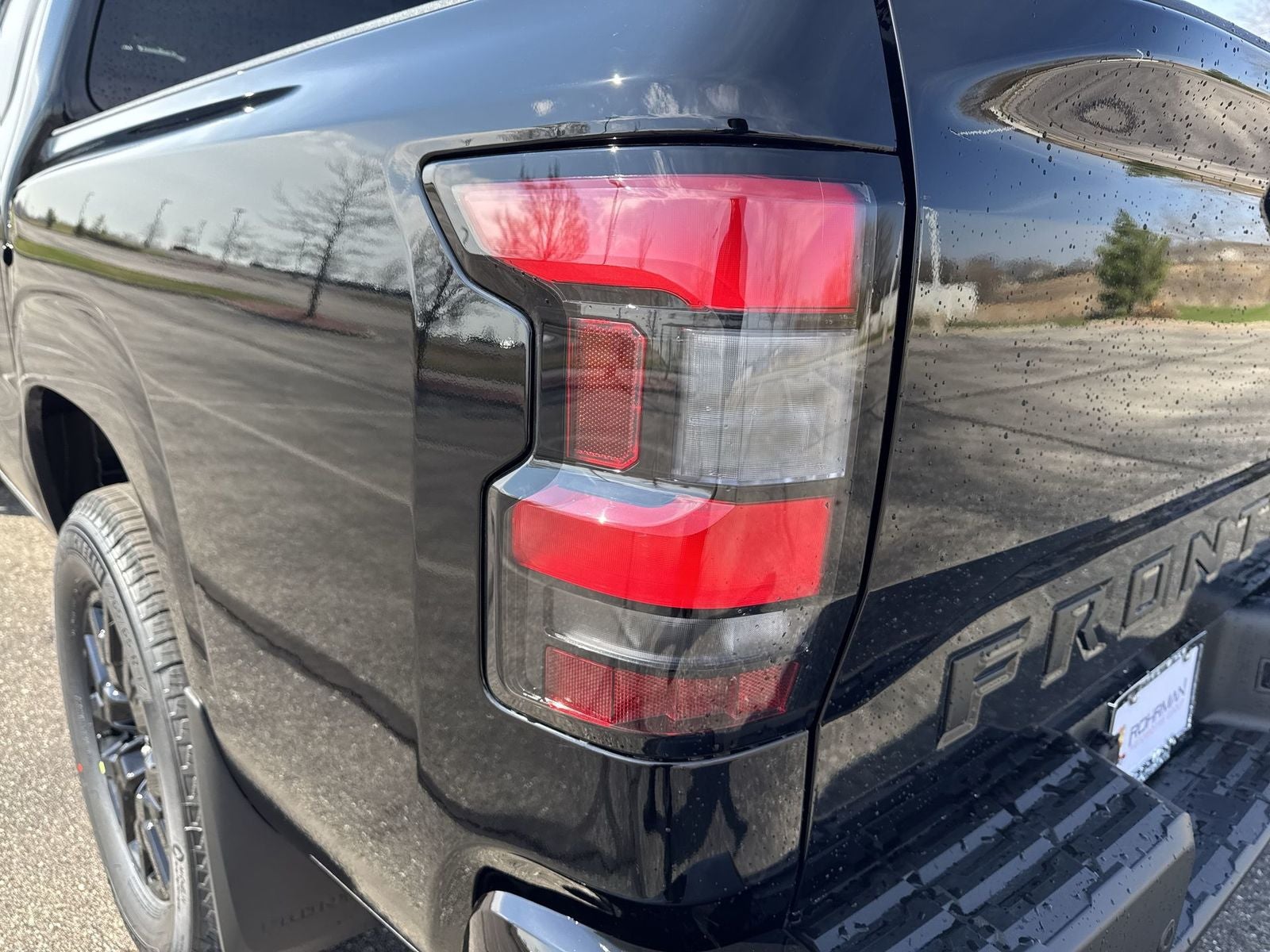 2026 Nissan Frontier SV Dark Armor Package