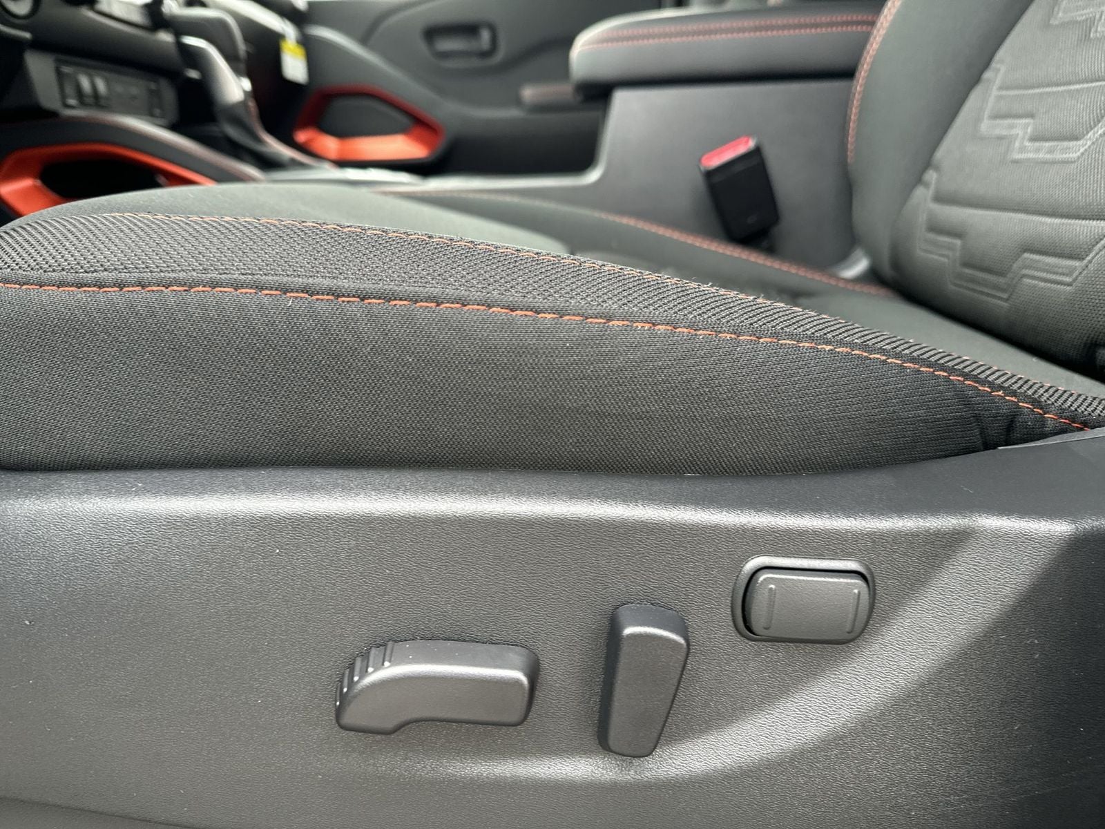 2026 Nissan Frontier PRO-4X Convenience Package