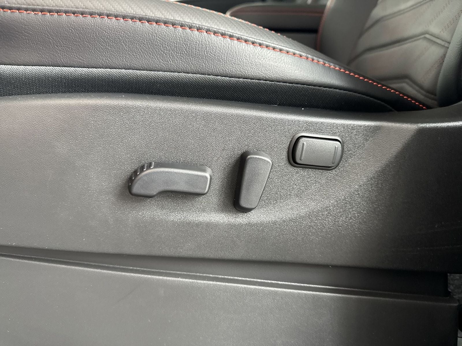 2026 Nissan Frontier PRO-4X Premium Package