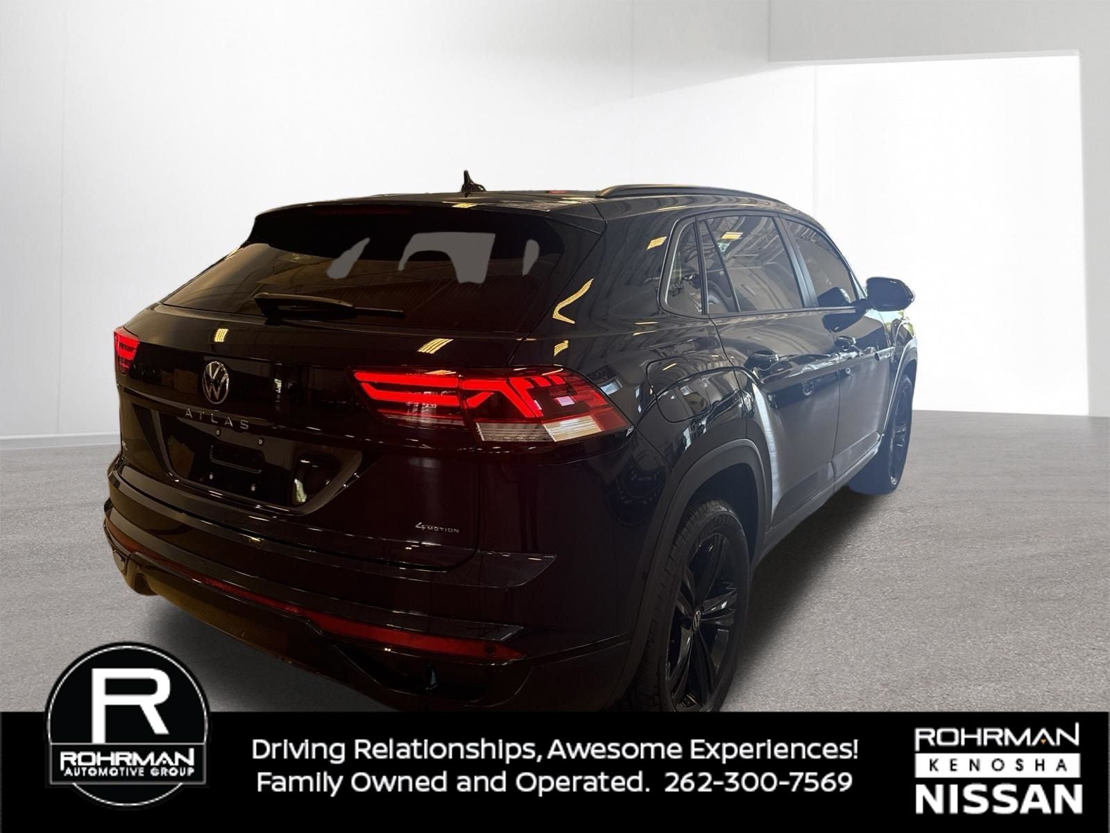 2023 Volkswagen Atlas Cross Sport 2.0T SEL R-Line Black