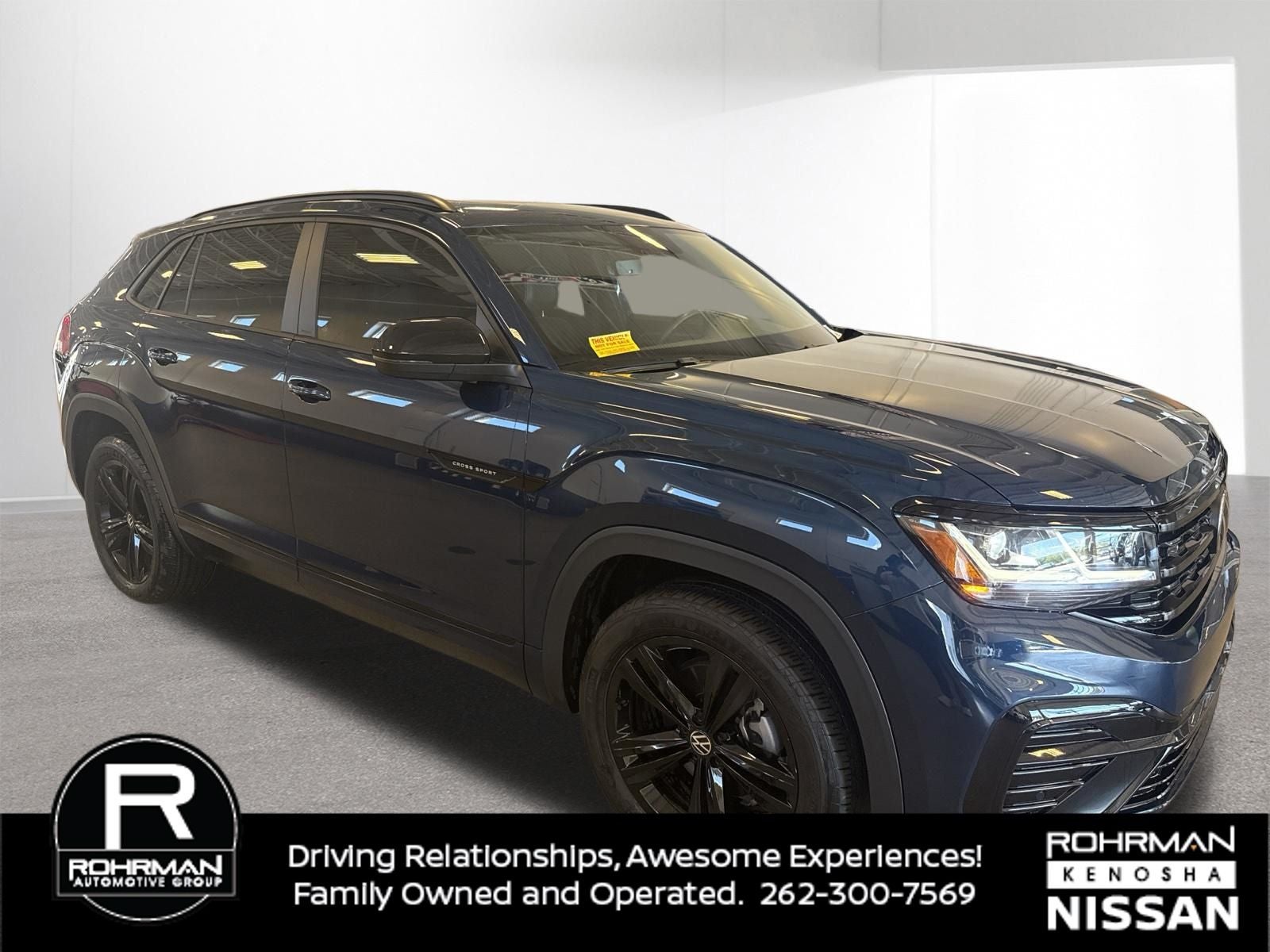 2023 Volkswagen Atlas Cross Sport 2.0T SEL R-Line Black