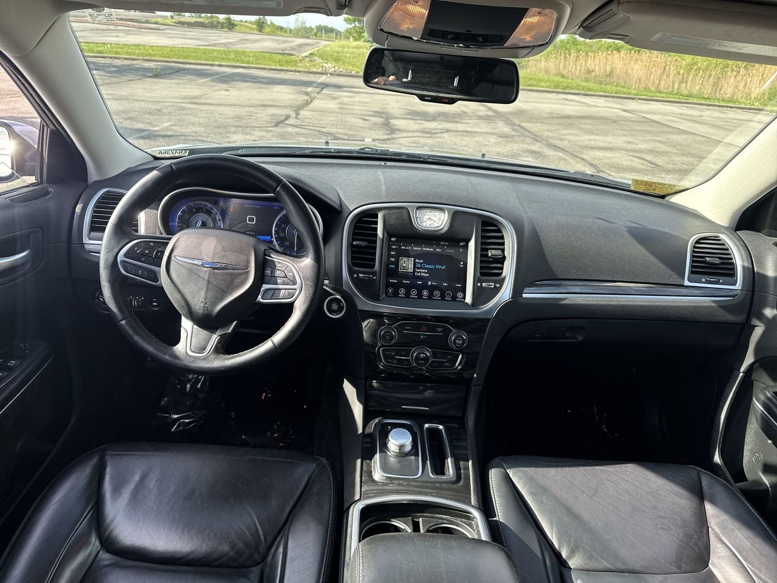2017 Chrysler 300 Limited