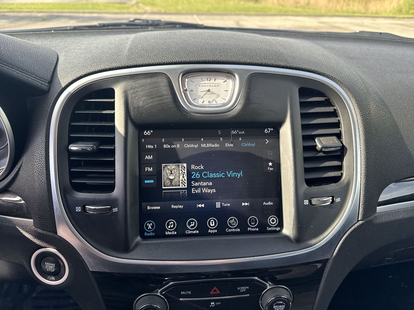 2017 Chrysler 300 Limited