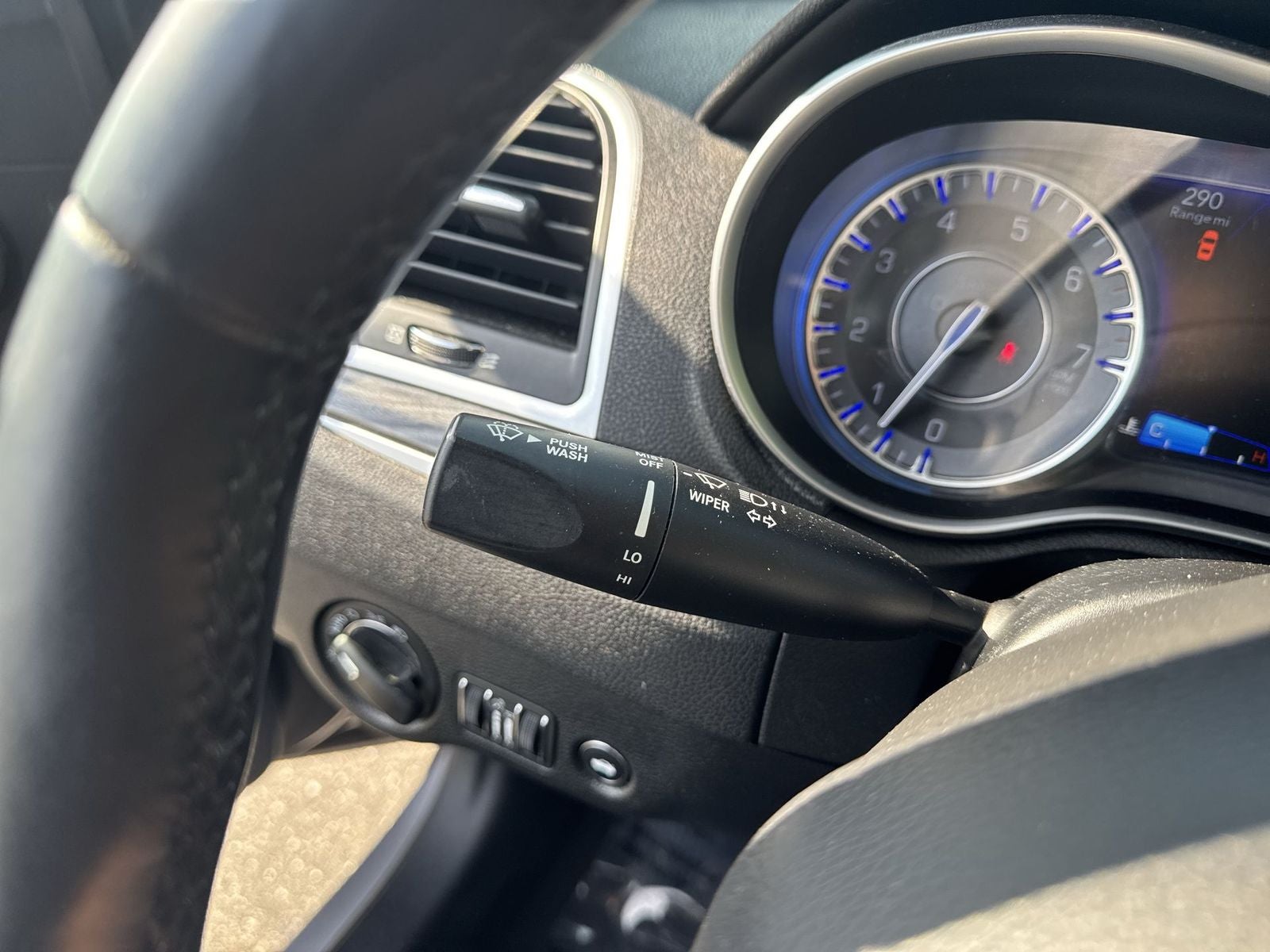 2017 Chrysler 300 Limited