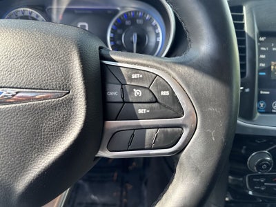 2017 Chrysler 300 Limited