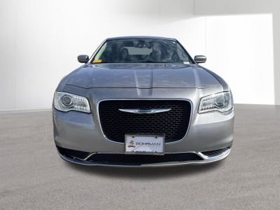 2017 Chrysler 300 Limited