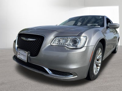 2017 Chrysler 300 Limited