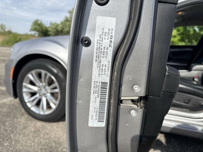 2017 Chrysler 300 Limited