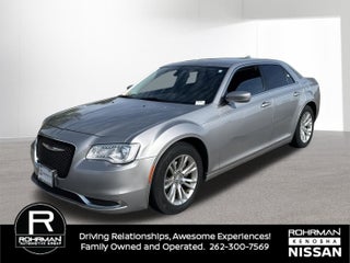 2017 Chrysler 300 Limited