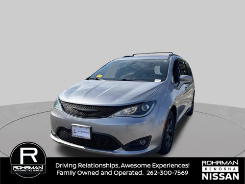 2018 Chrysler Pacifica Touring L Plus