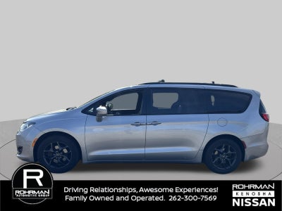 2018 Chrysler Pacifica Touring L Plus