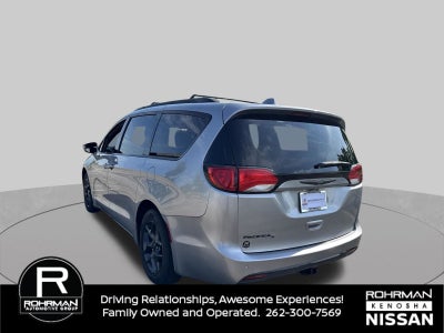 2018 Chrysler Pacifica Touring L Plus