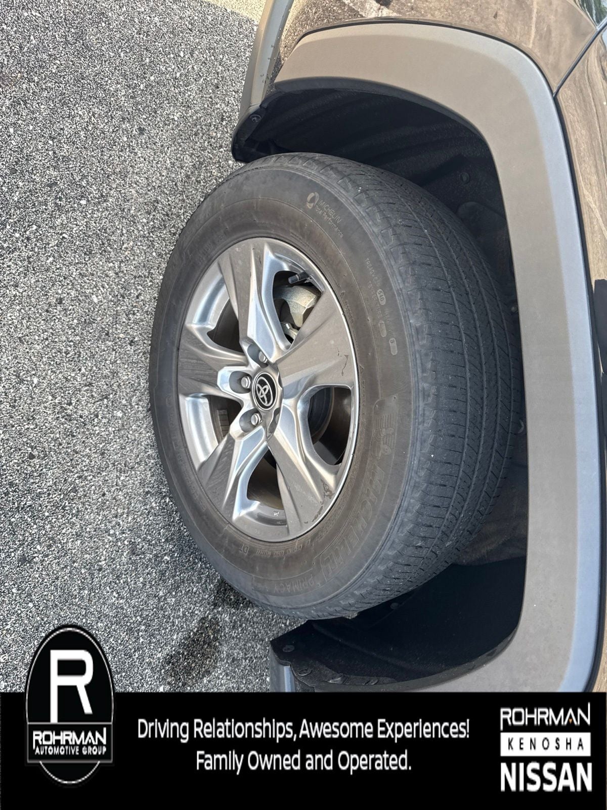 2025 Toyota RAV4 XLE