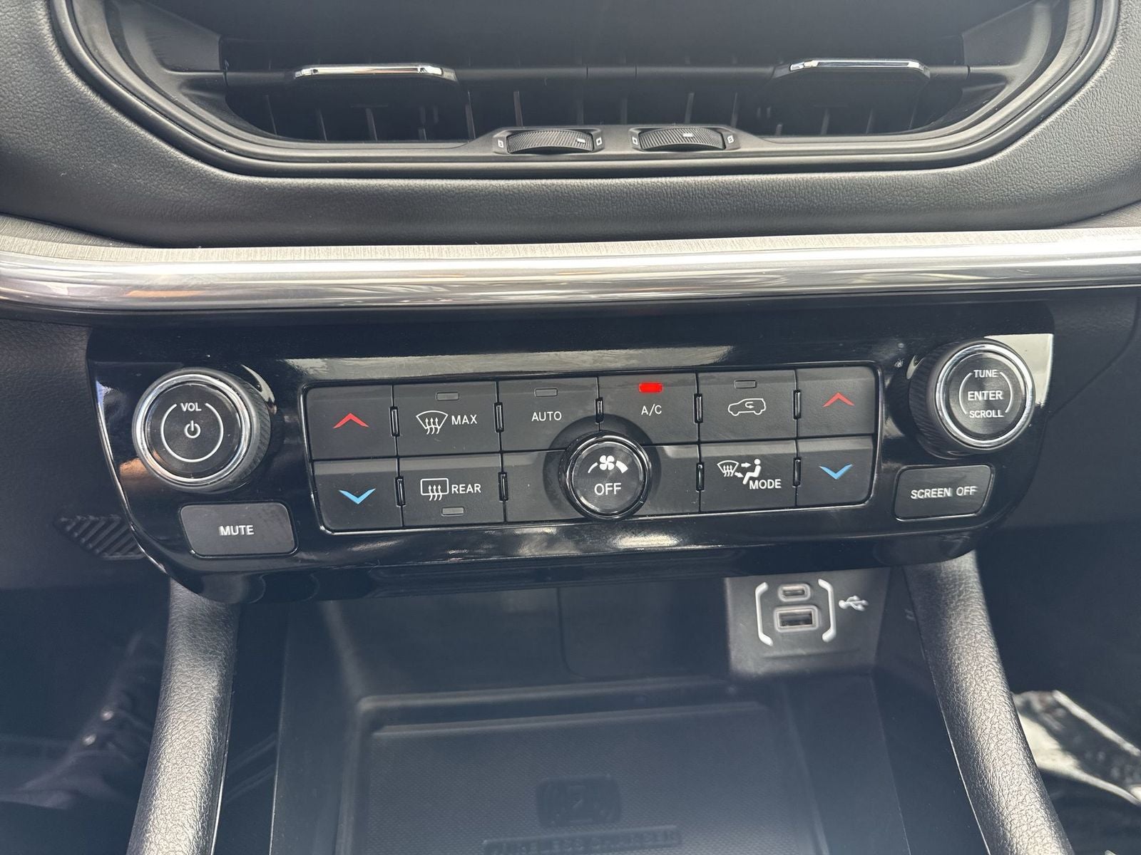 2023 Jeep Compass (Red) Edition