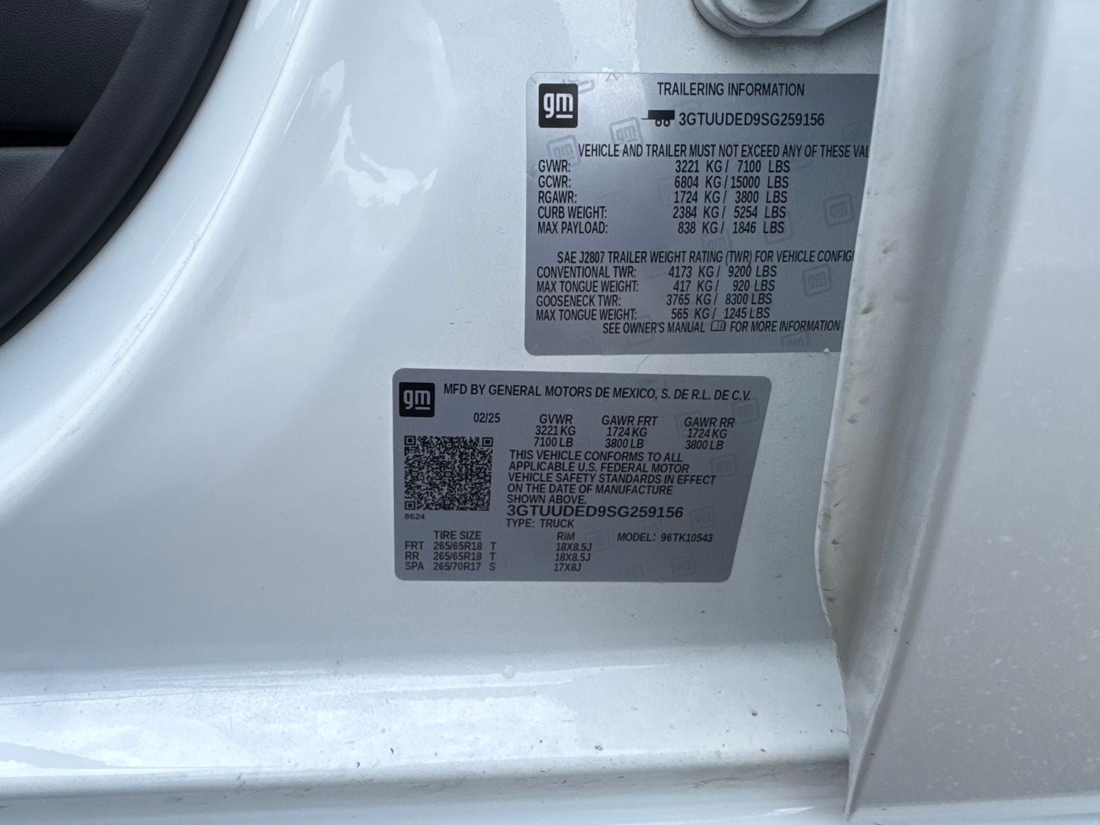 2025 GMC Sierra 1500 SLT