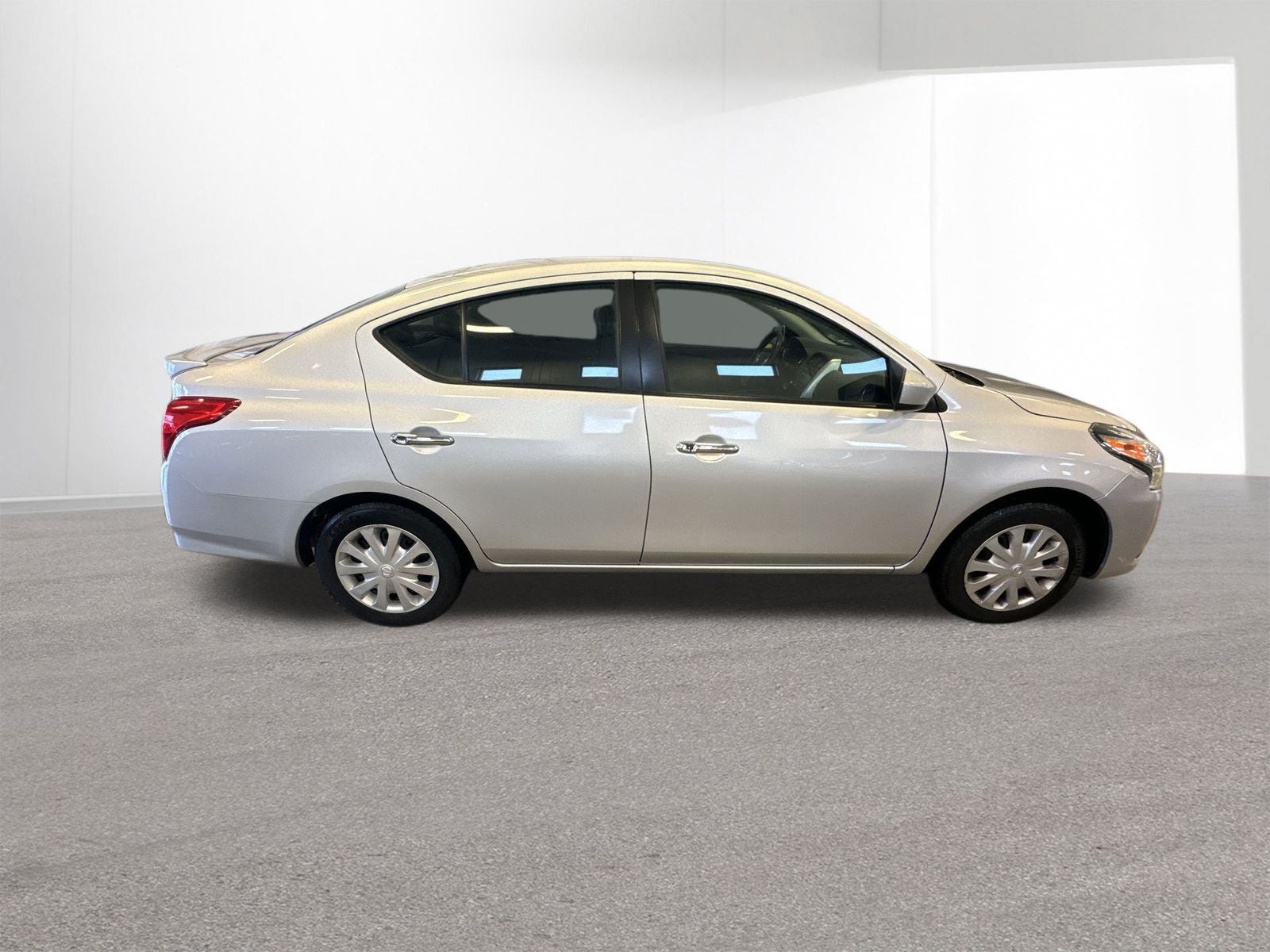 2019 Nissan Versa 1.6 SV